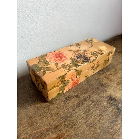 Vintage Rectangular Floral Lacquered Jewelry Box | Boho Home Decor - Picture 2 of 7